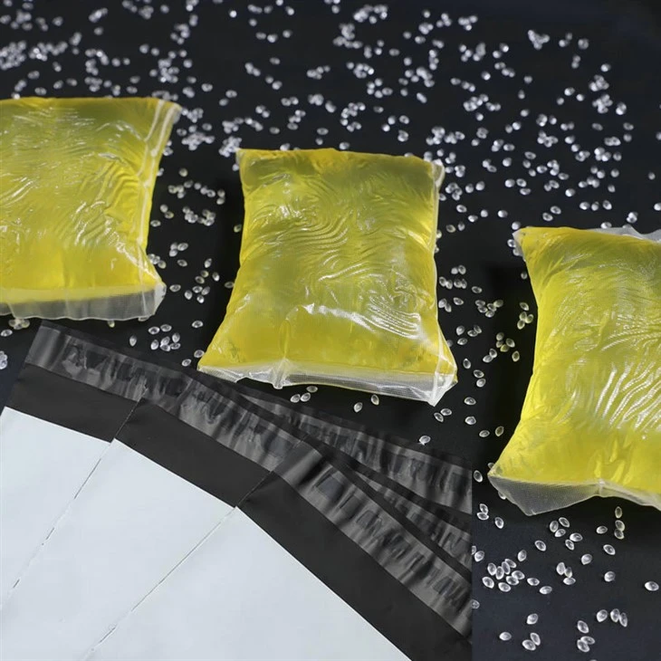 Heißschmelzkleber für Kuriertaschen
